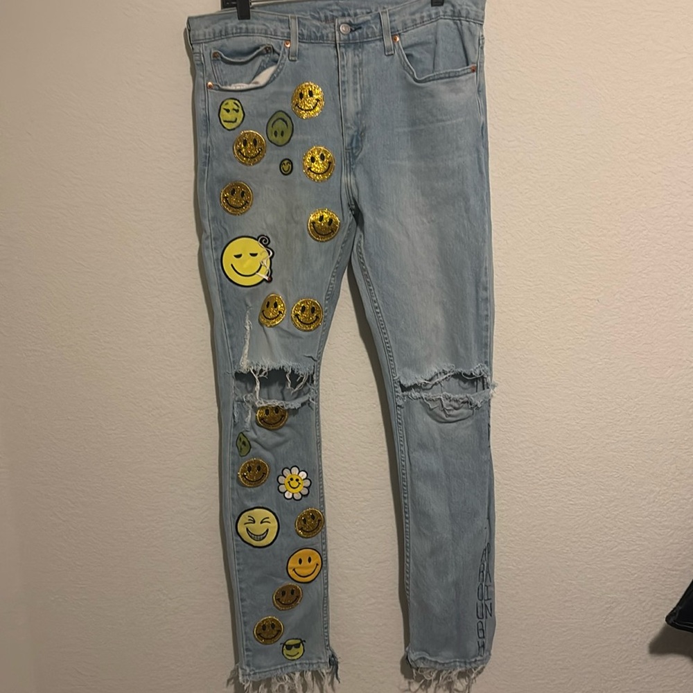 510 LEVI DISTRESSED SMILEY FACE JEANS in BLUE (SLIM)